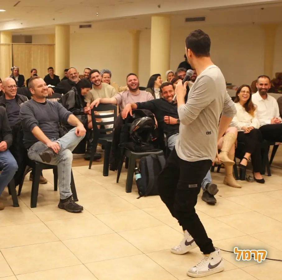 תמיר בוסקילה במופע סטנדאפ - 073-7027628