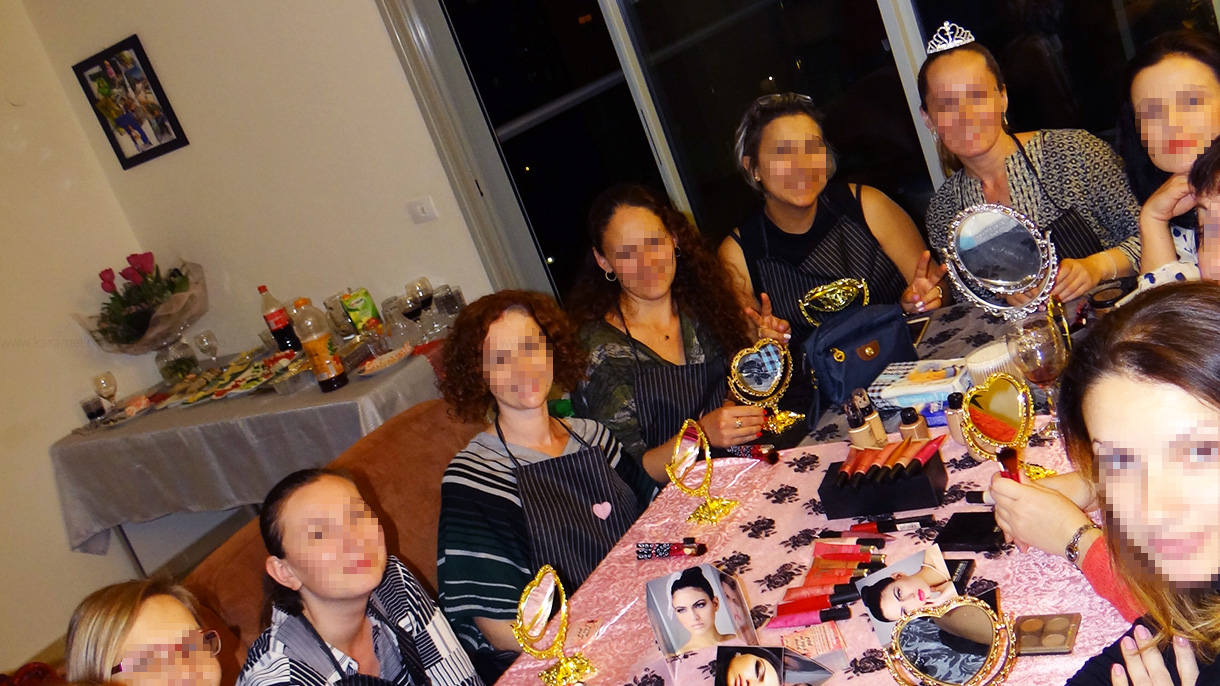 אבקת פיות - סדנת איפור - 073-7027612