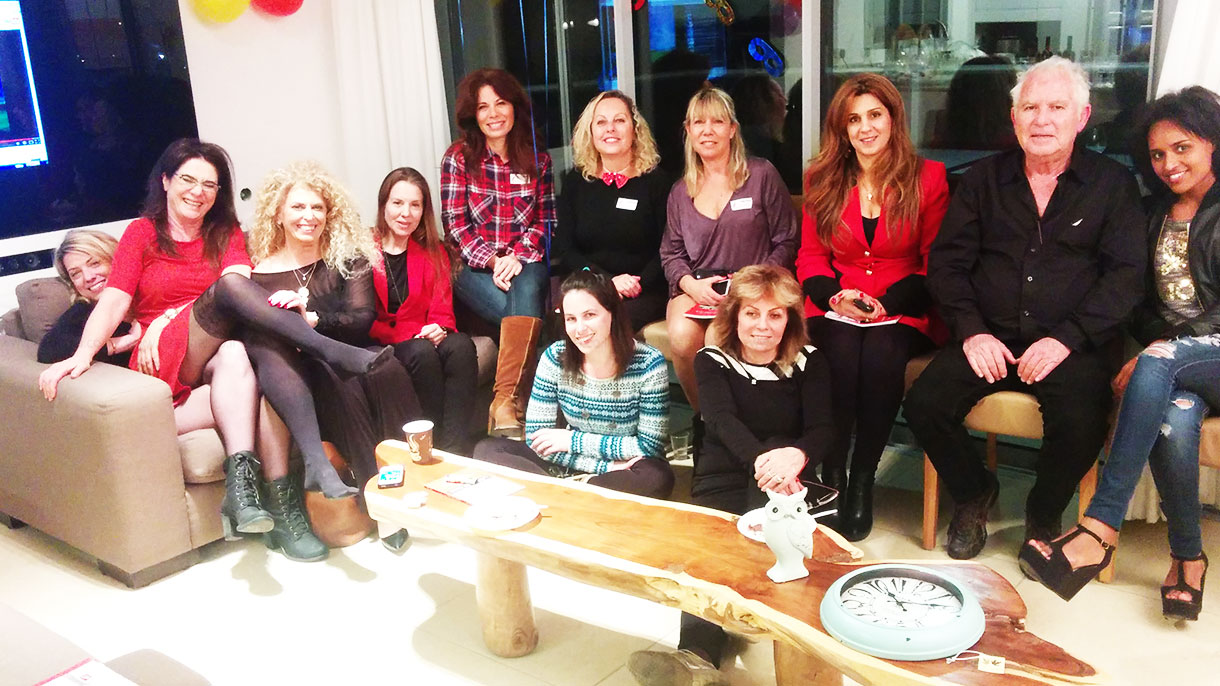 69 גוונים של אדום - 073-7027554