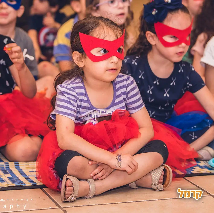 גיבורי העל מצילים את הגלקסיה - 073-7596320