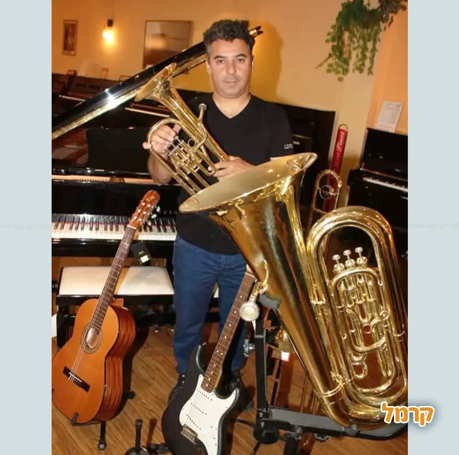 אסף ניסים - במופע נגן המחשבות - 073-7029764