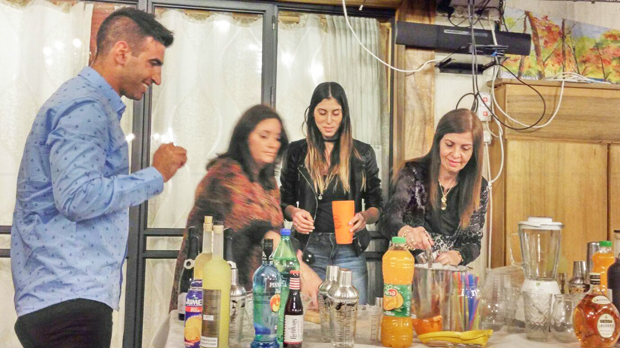 קוקטייל ועוד - 073-7029348