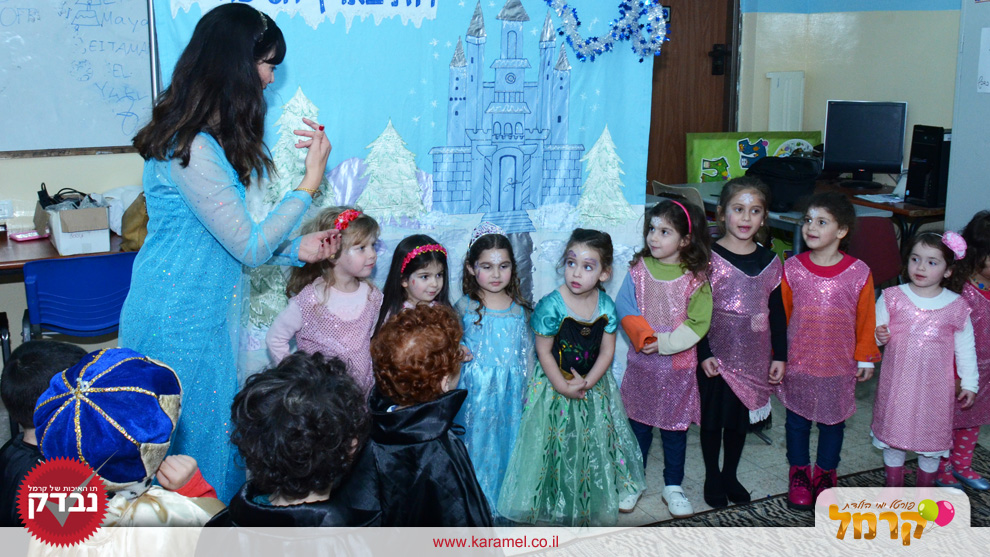 רות והנסיכות - 073-7576355