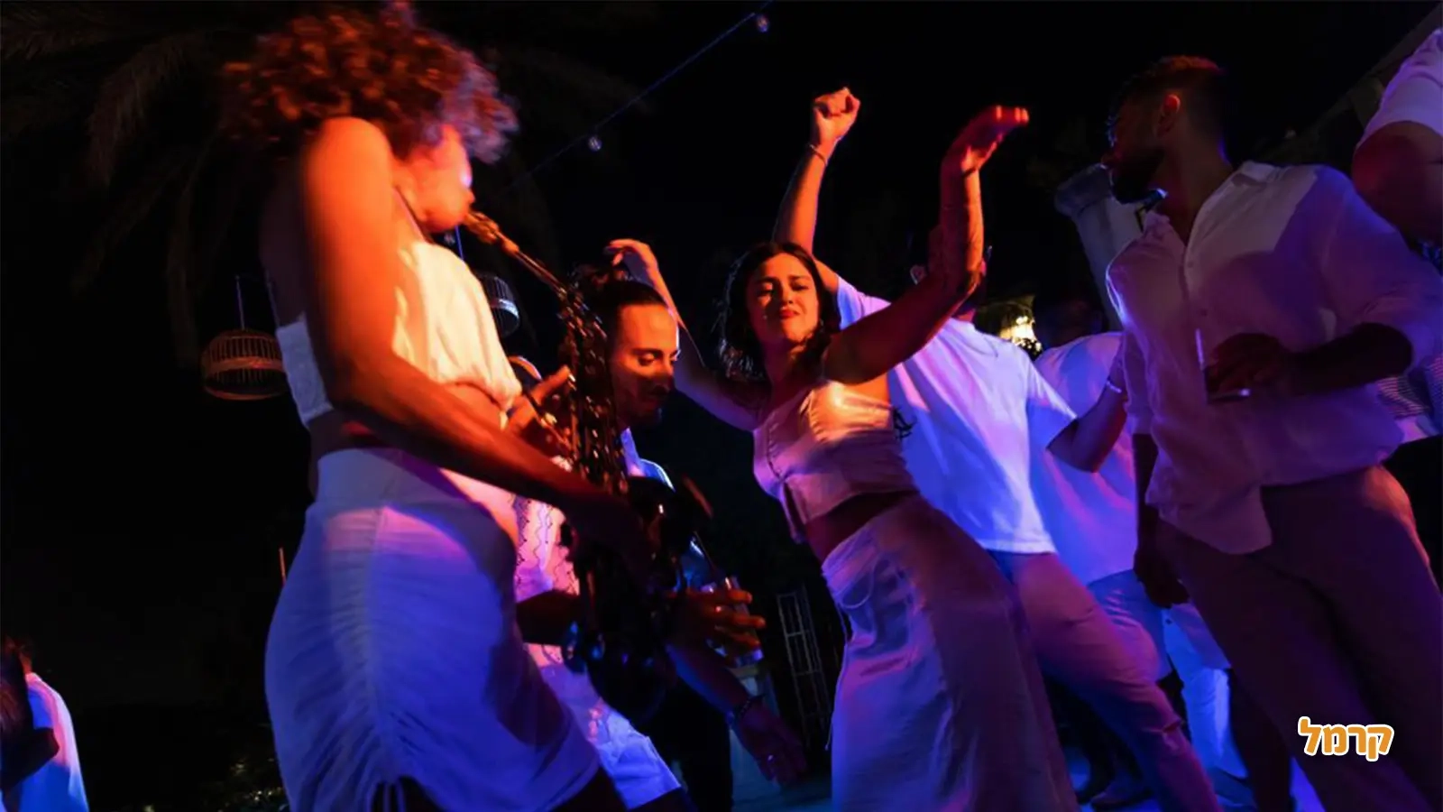 ענת ורמוט - סקסופוניסטית וזמרת - 073-7599246