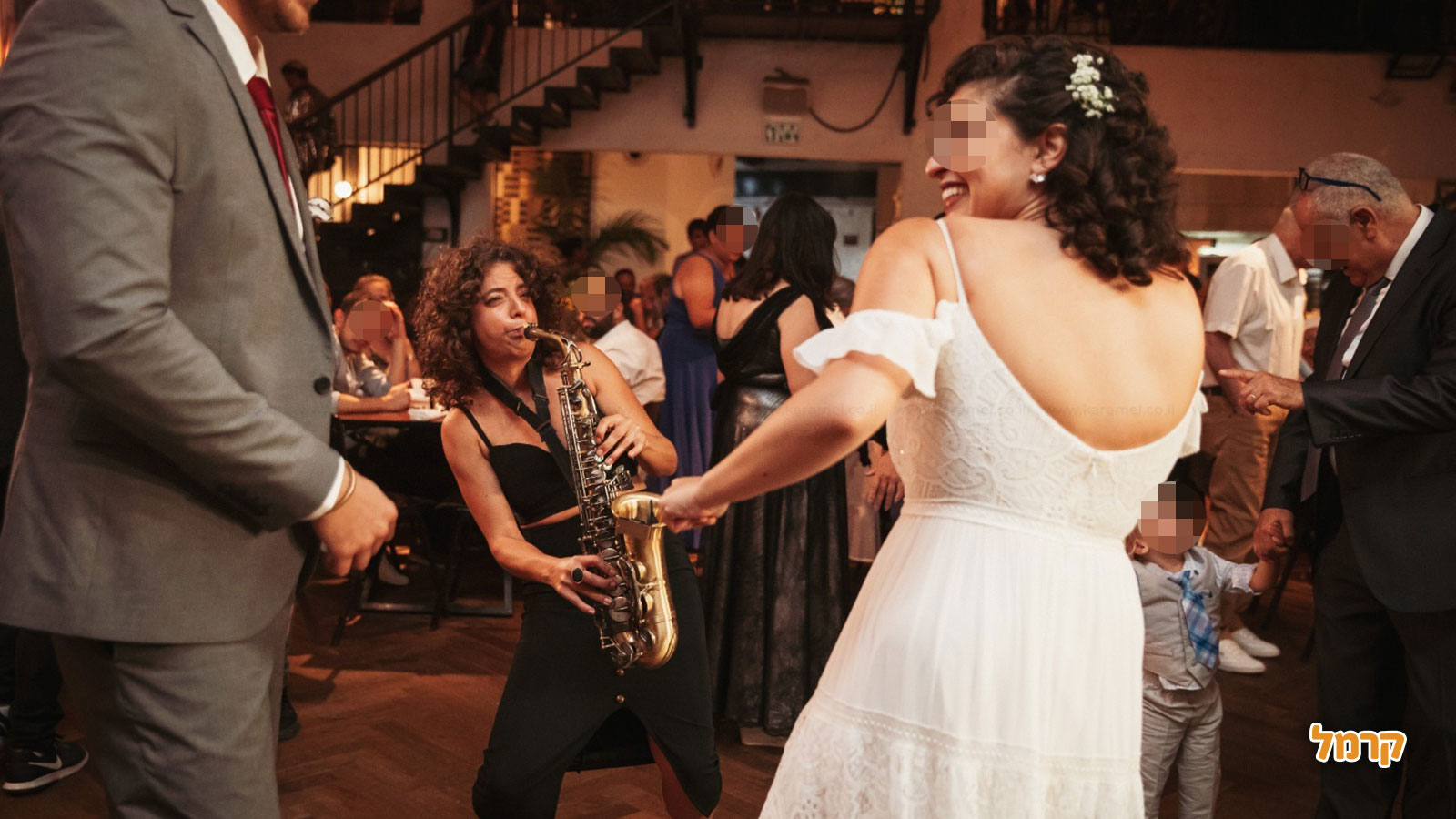 ענת ורמוט - סקסופוניסטית וזמרת - 073-7599246