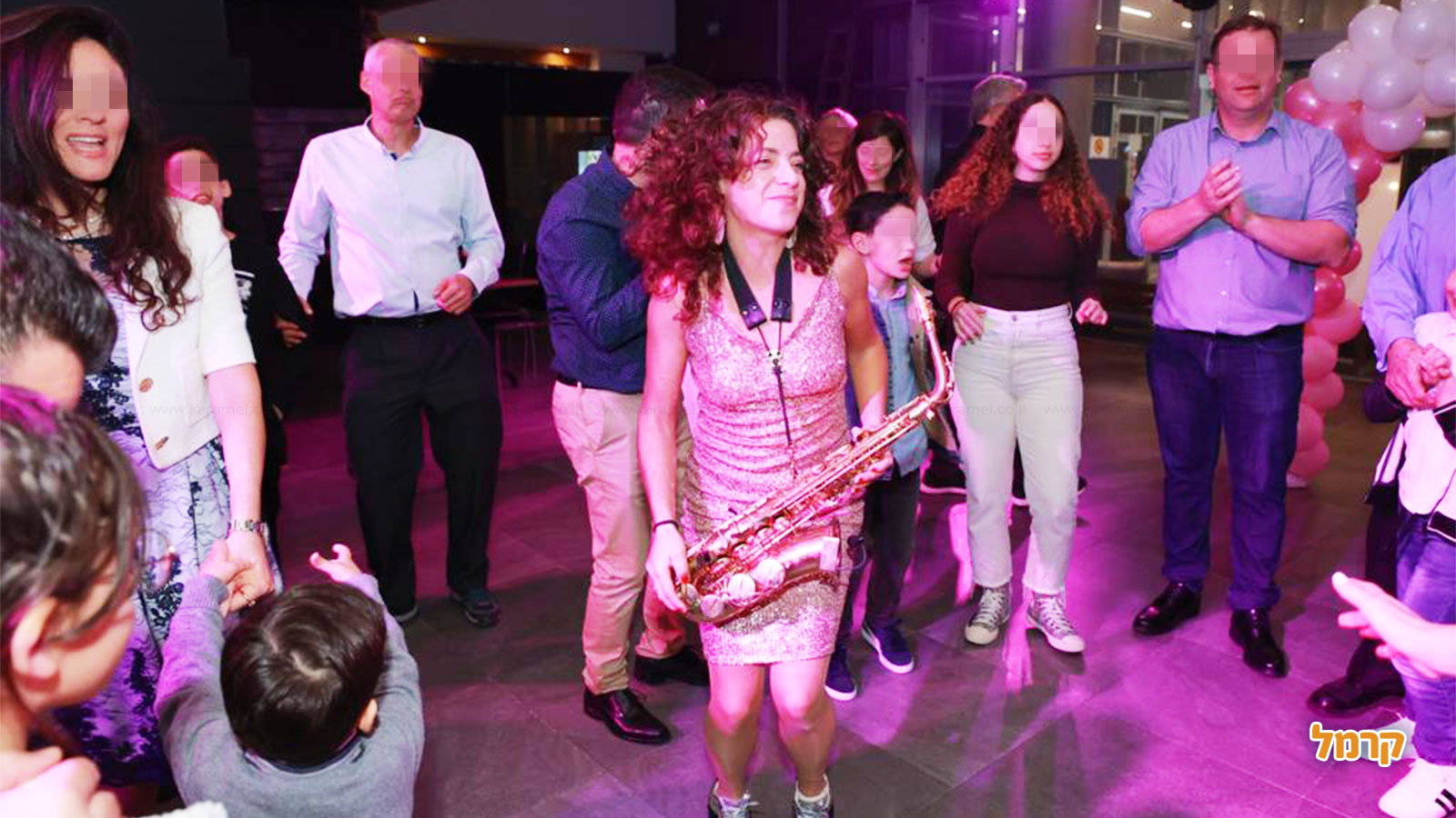 ענת ורמוט - סקסופוניסטית וזמרת - 073-7599246