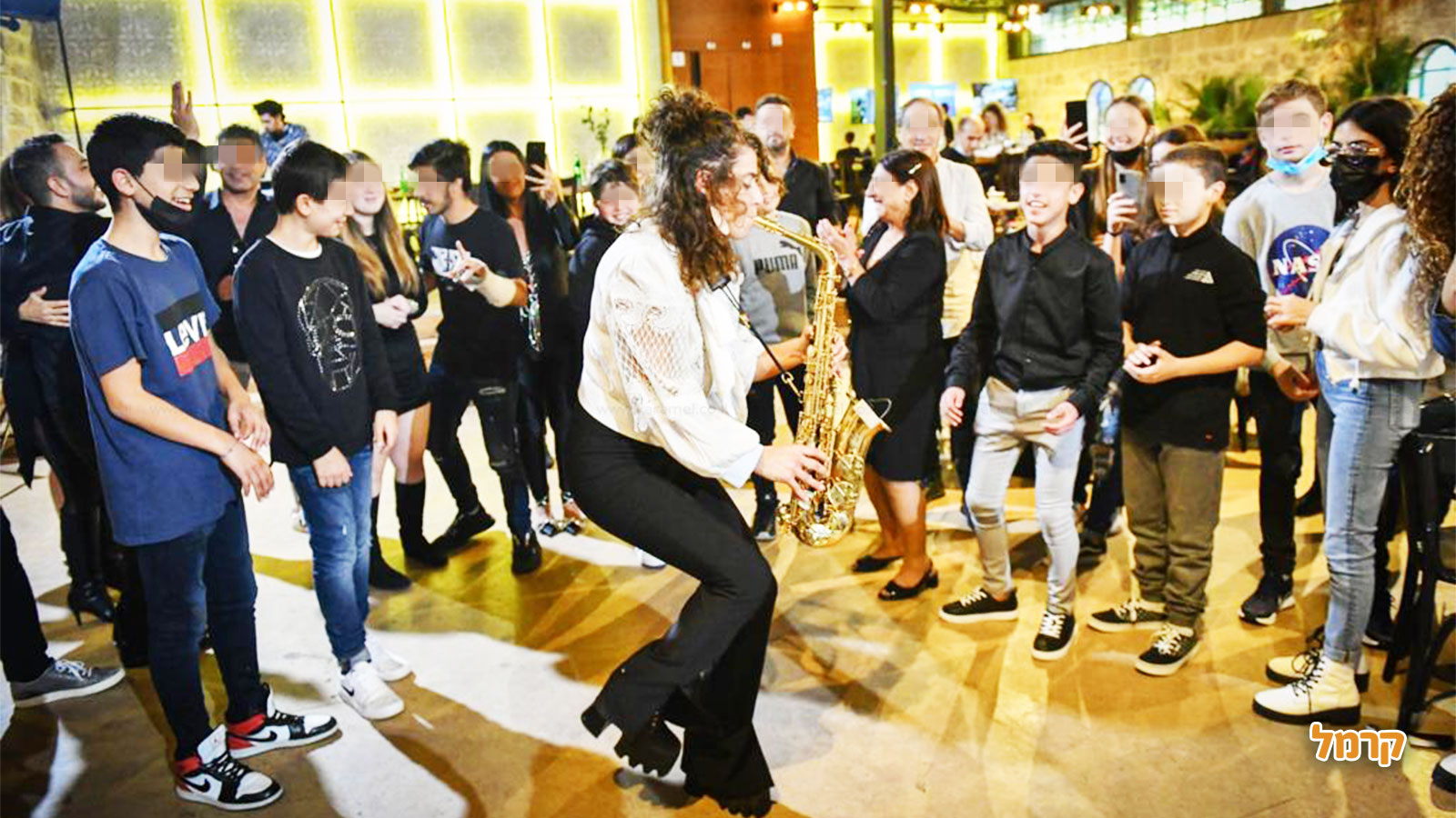 ענת ורמוט - סקסופוניסטית וזמרת - 073-7599246