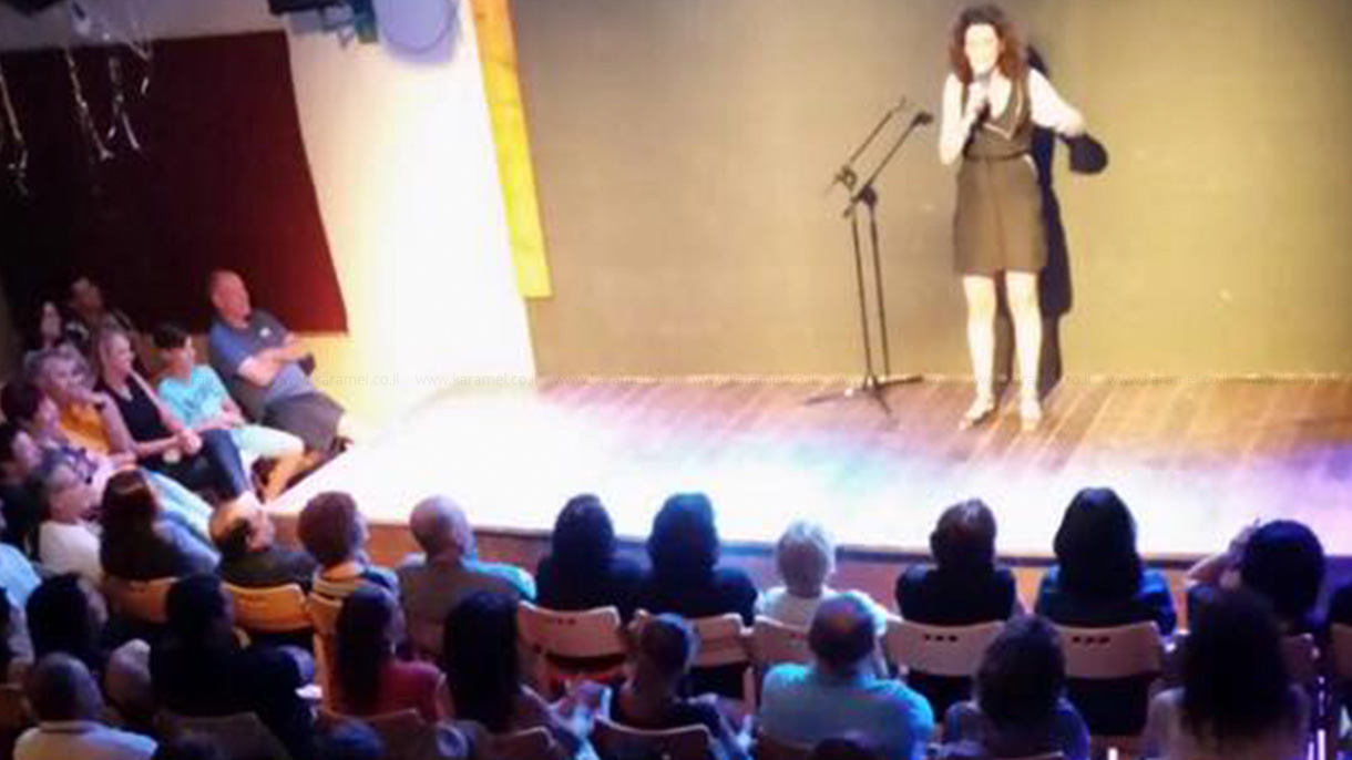 סיגל כהנא  - סטנדאפ תוסס - 073-7598806