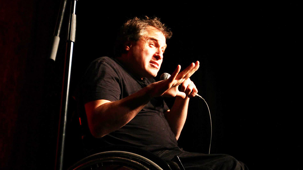 דדי הגולש במופע סטנדאפ - 073-7829396