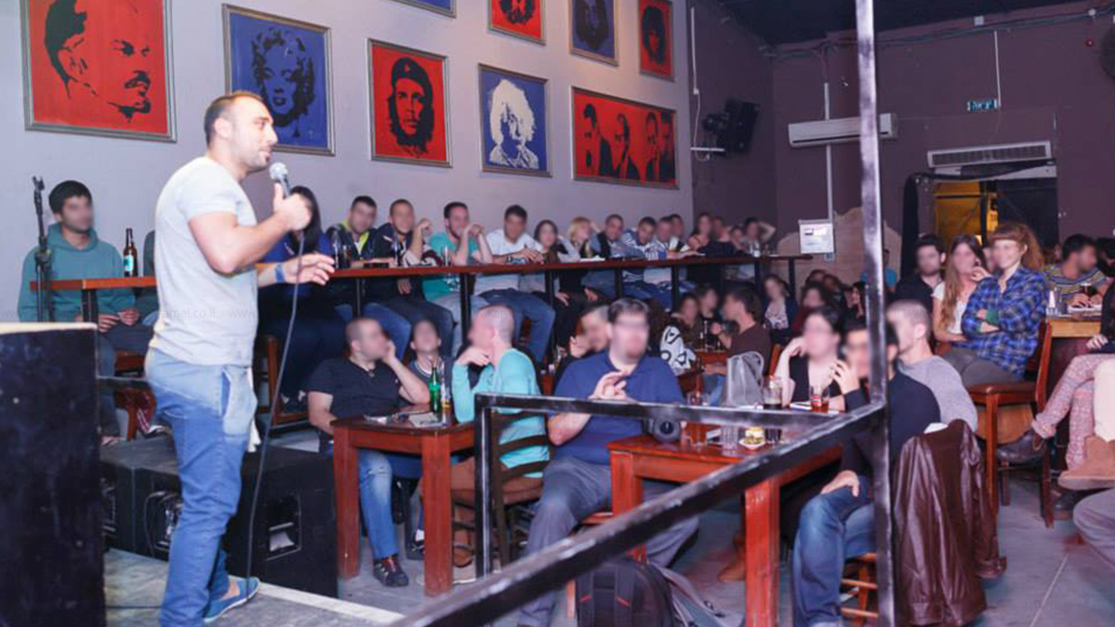 לירון רומנו במופע סטנדאפ - 073-7832393