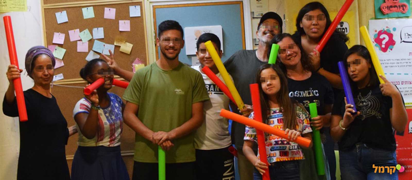 צ'אצ'קעס מוסיקה חברתית - 073-7756939