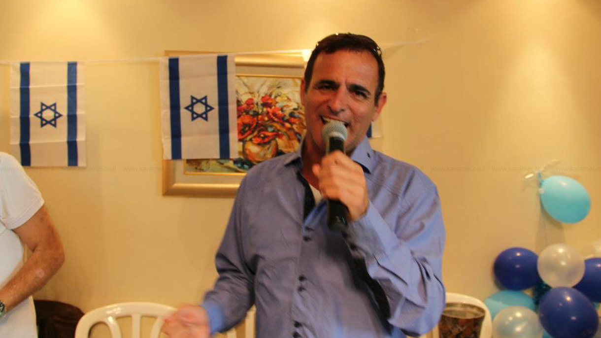 סטנד אפ בהתאמה אישית - 073-7756869