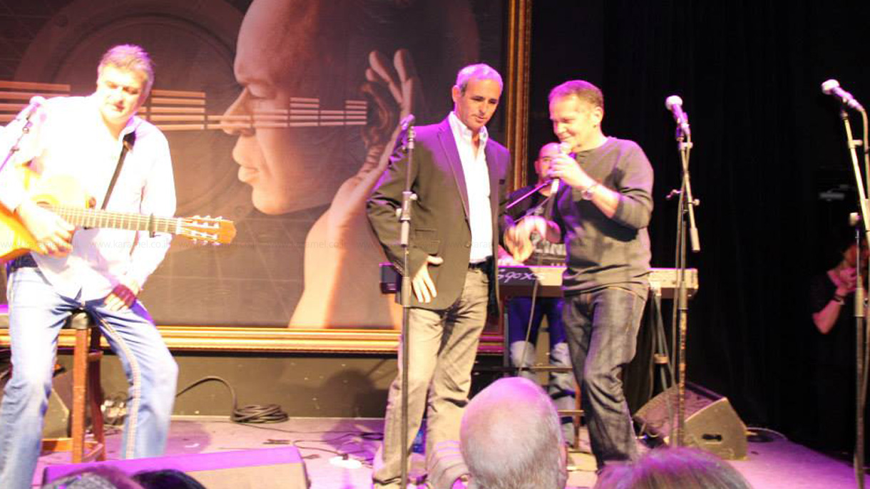 סטנד אפ בהתאמה אישית - 073-7756869