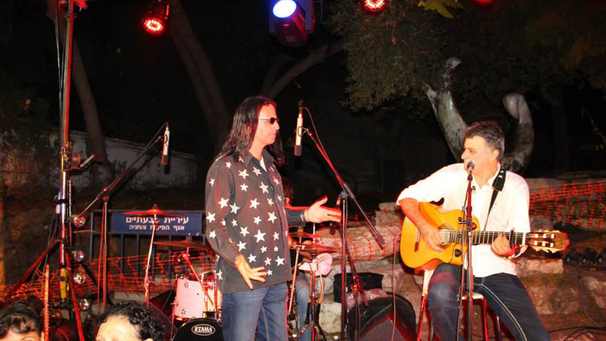 סטנד אפ בהתאמה אישית - 073-7756869