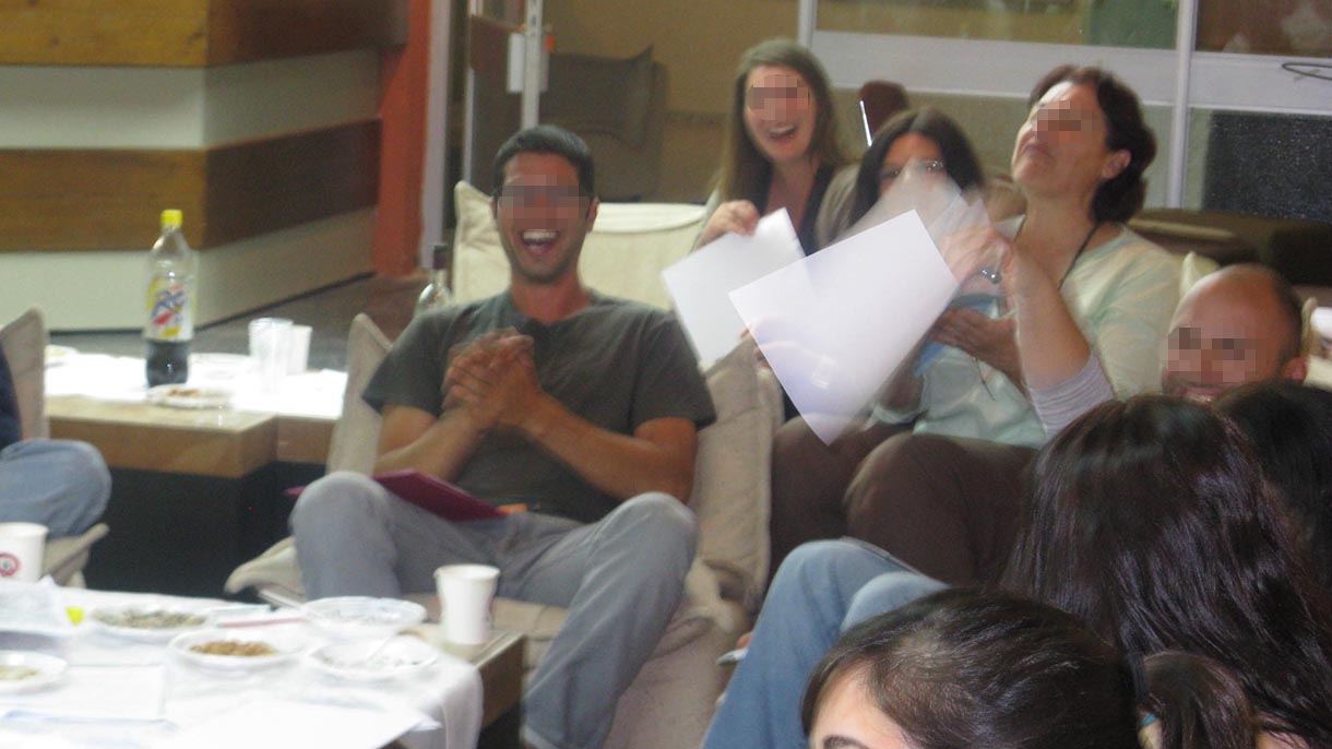 הקסם שמאחורי הכתב עם מאיה הראל - 073-7024519