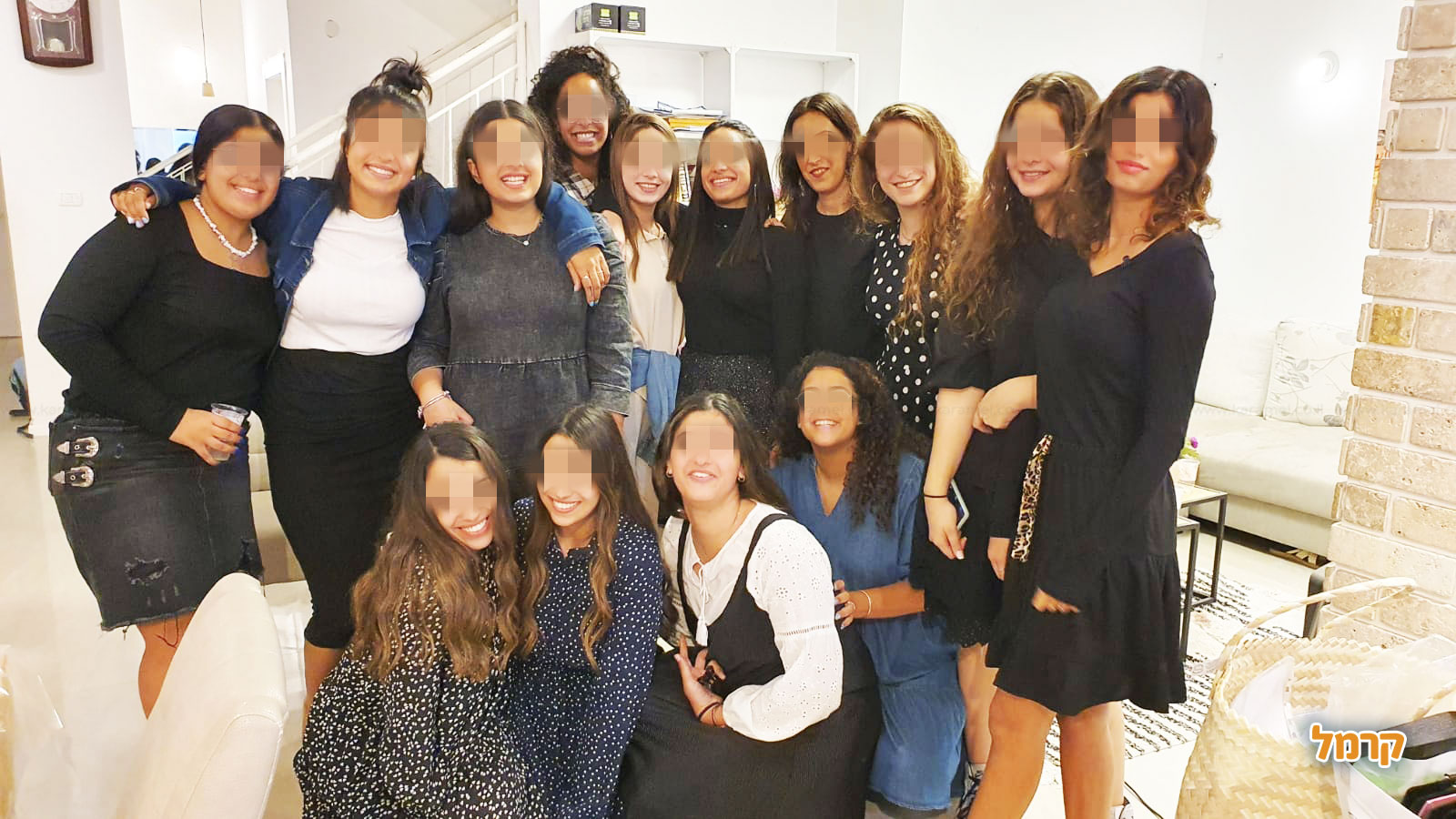 הקסם שמאחורי הכתב עם מאיה הראל - 073-7024519