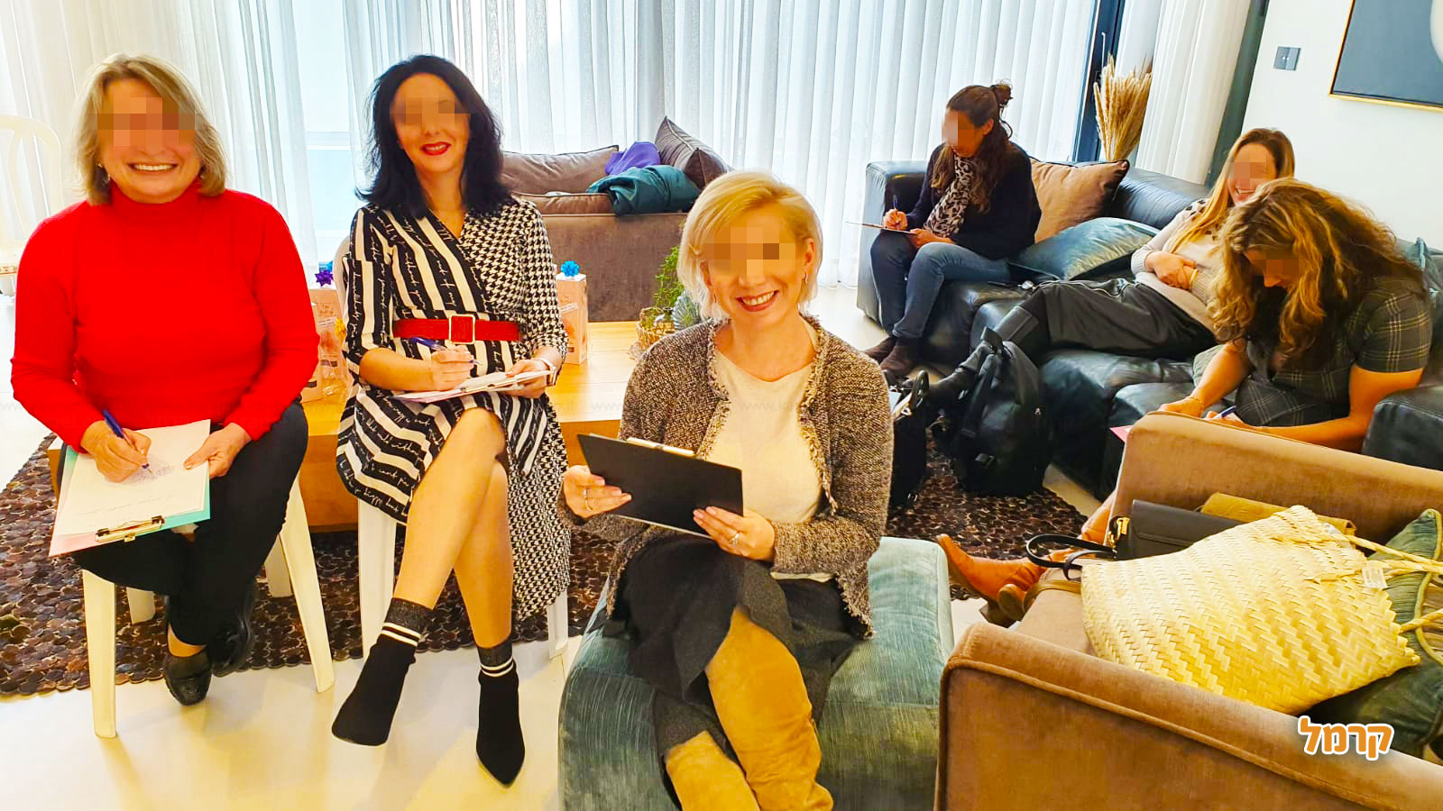 הקסם שמאחורי הכתב עם מאיה הראל - 073-7024519