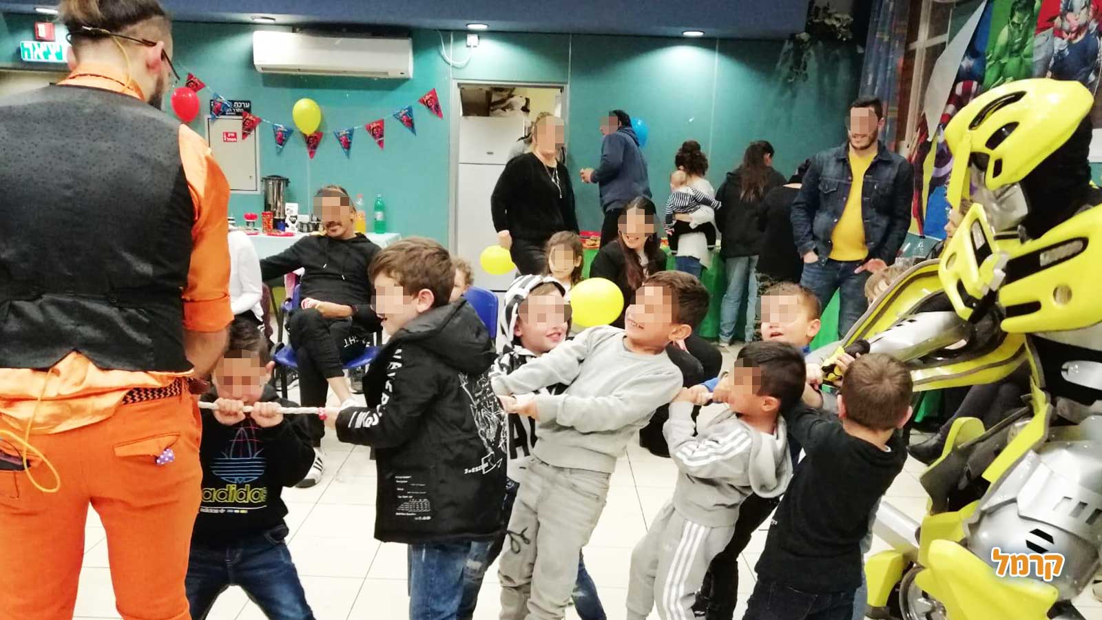 רובוטריקים מהחלל החיצון - 073-7026227