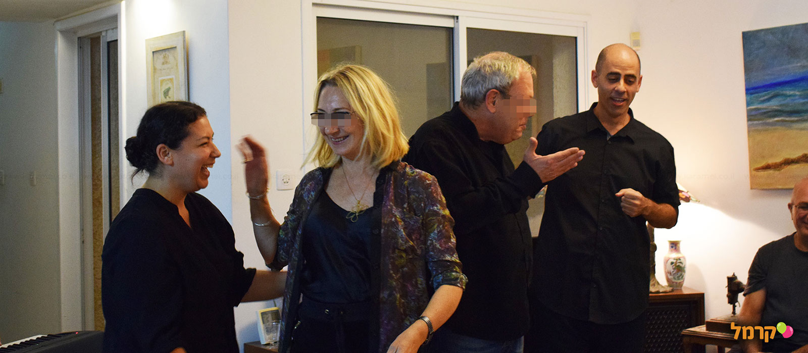 תיאטרון קרמיט - 073-7026367