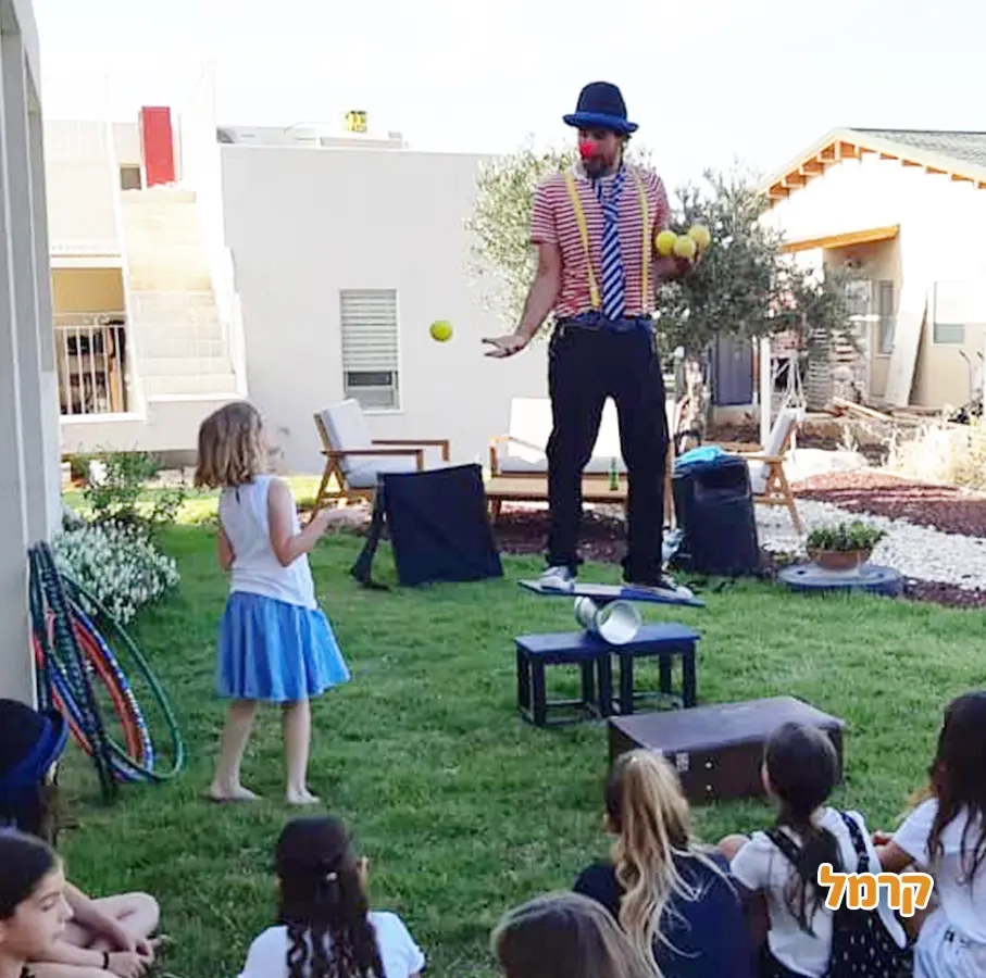 המופע של מורנו - חגיגת להטוטים  - 073-7590492