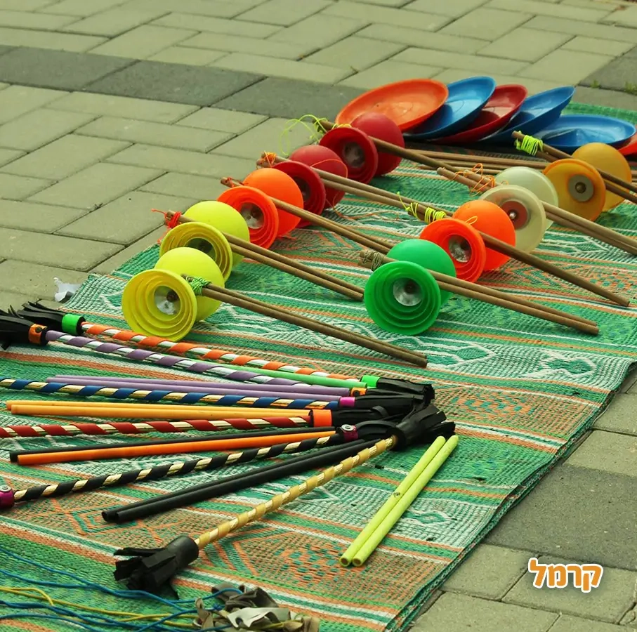 המופע של מורנו - חגיגת להטוטים  - 073-7590492