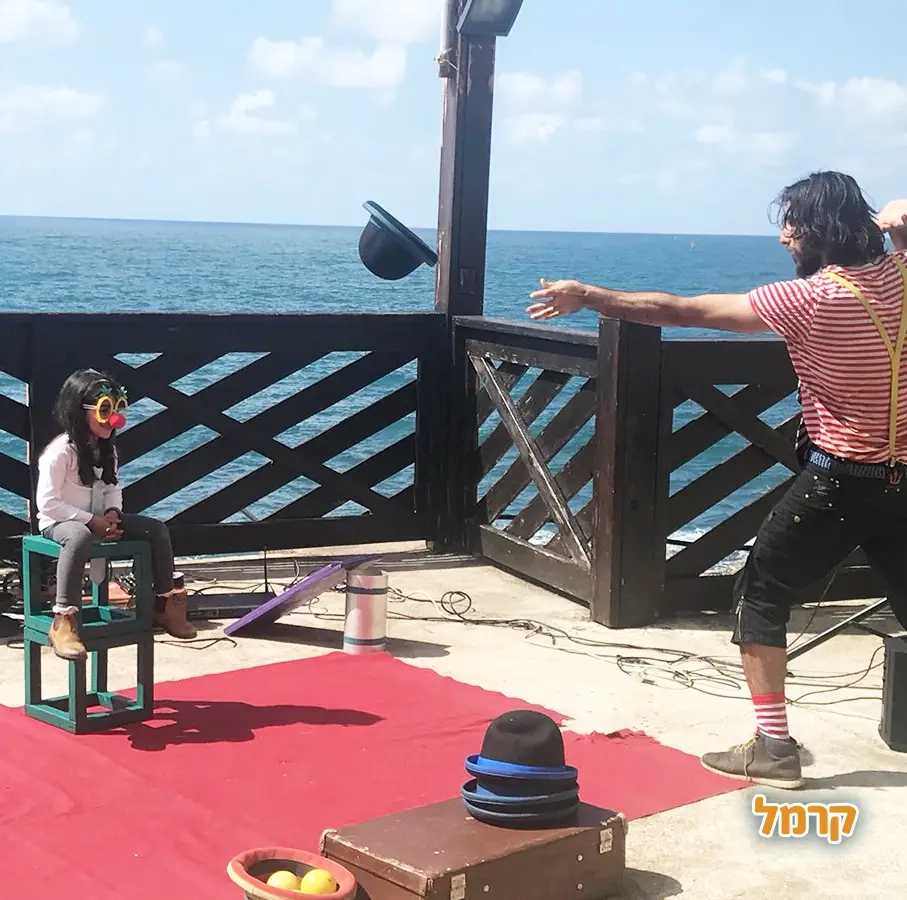 המופע של מורנו - חגיגת להטוטים  - 073-7590492