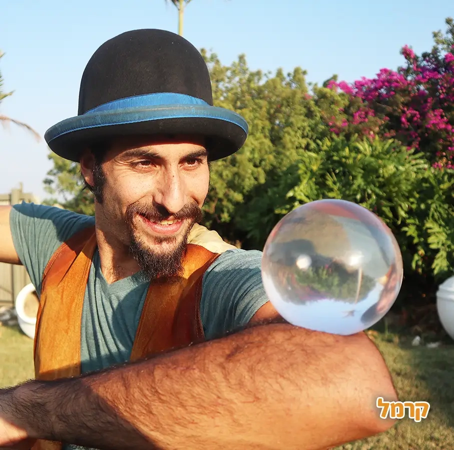 המופע של מורנו - חגיגת להטוטים  - 073-7590492