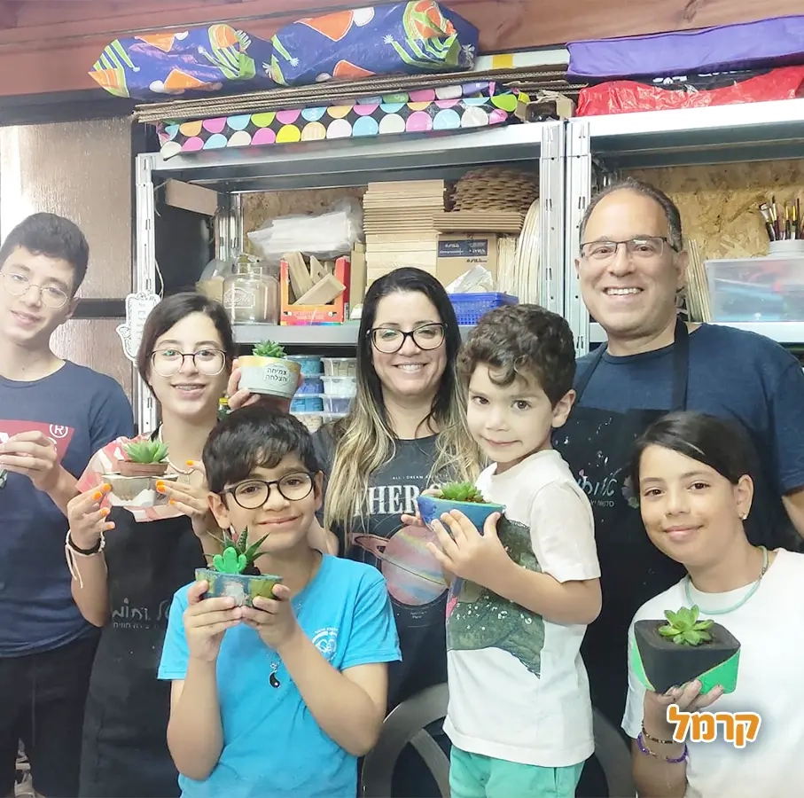 טל וחומר - סדנאות יצירה חוויתיות - 073-7026353