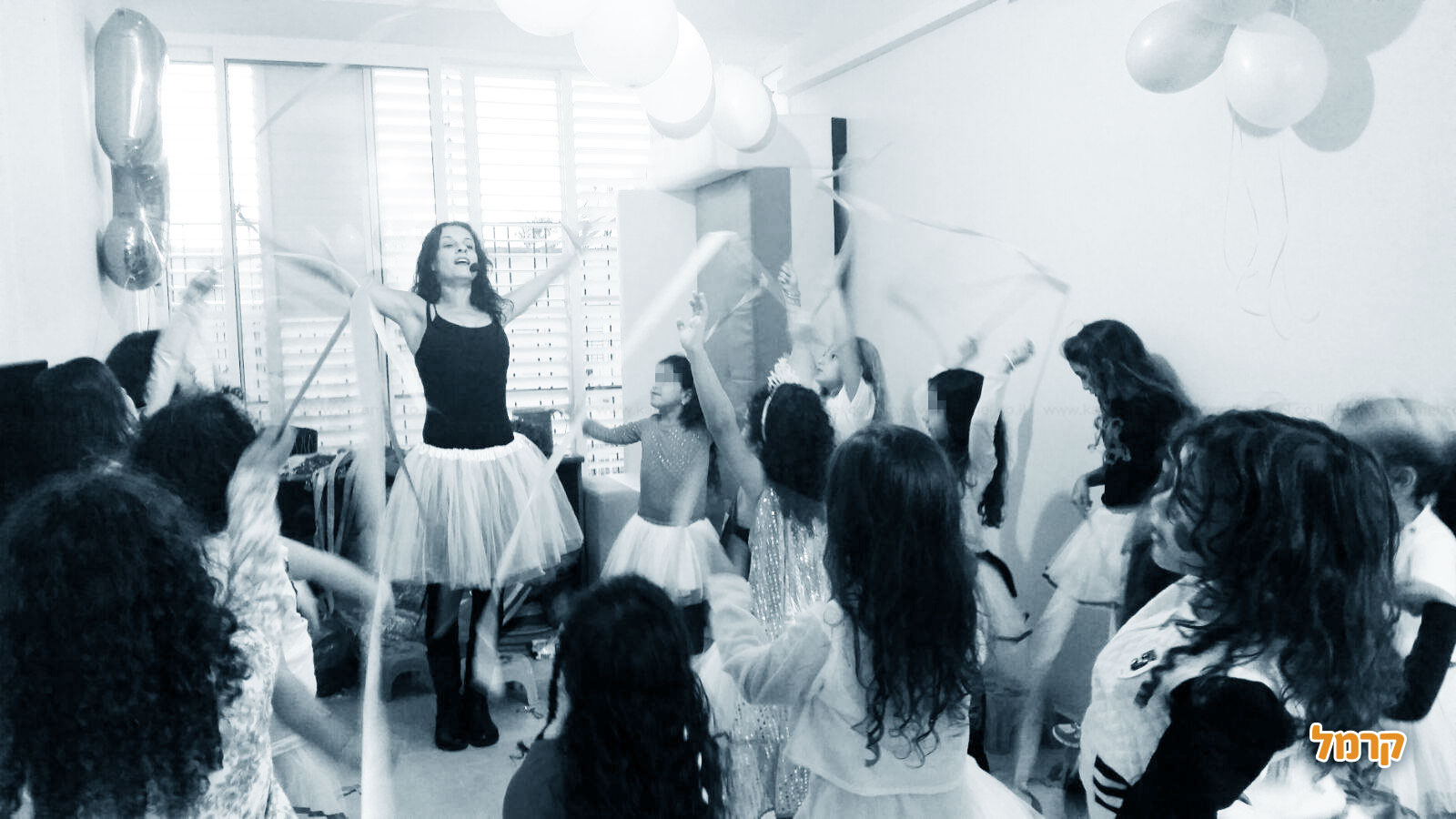 מסיבת בנות רוקדות עם יפעת מאירי - 073-7576493