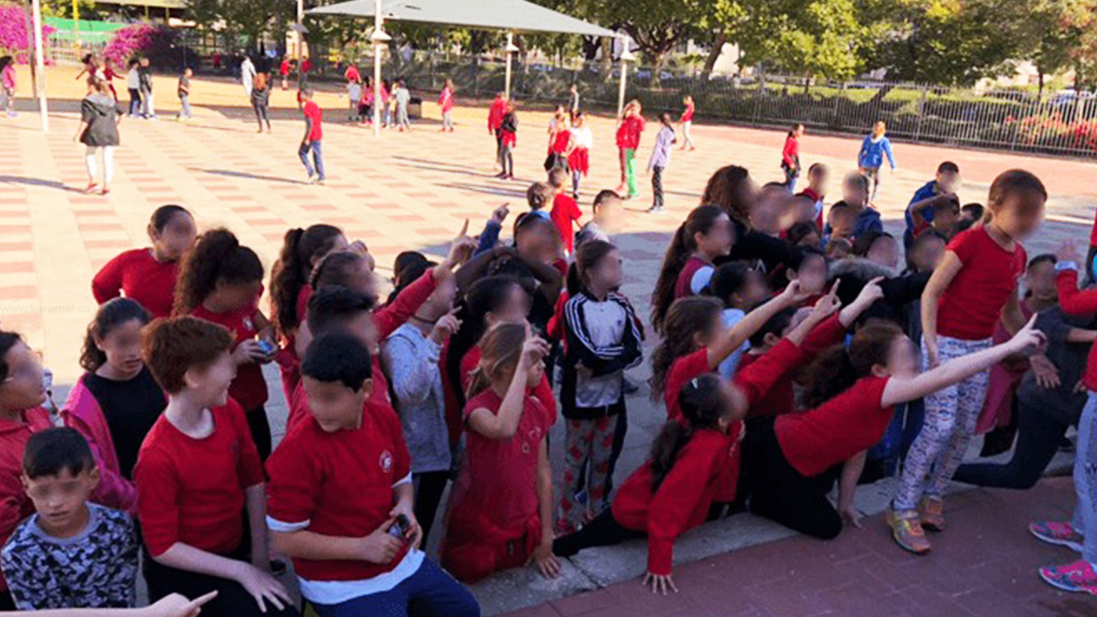 אופק הקוסם - במופע מרהיב - 073-7026286