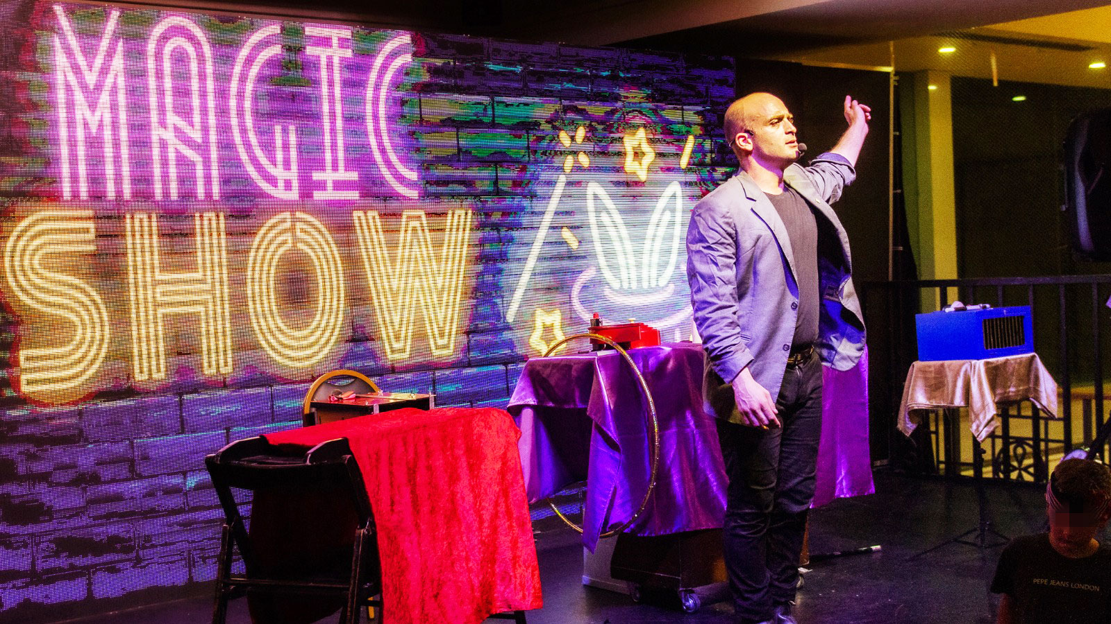 אופק הקוסם - במופע מרהיב - 073-7026286