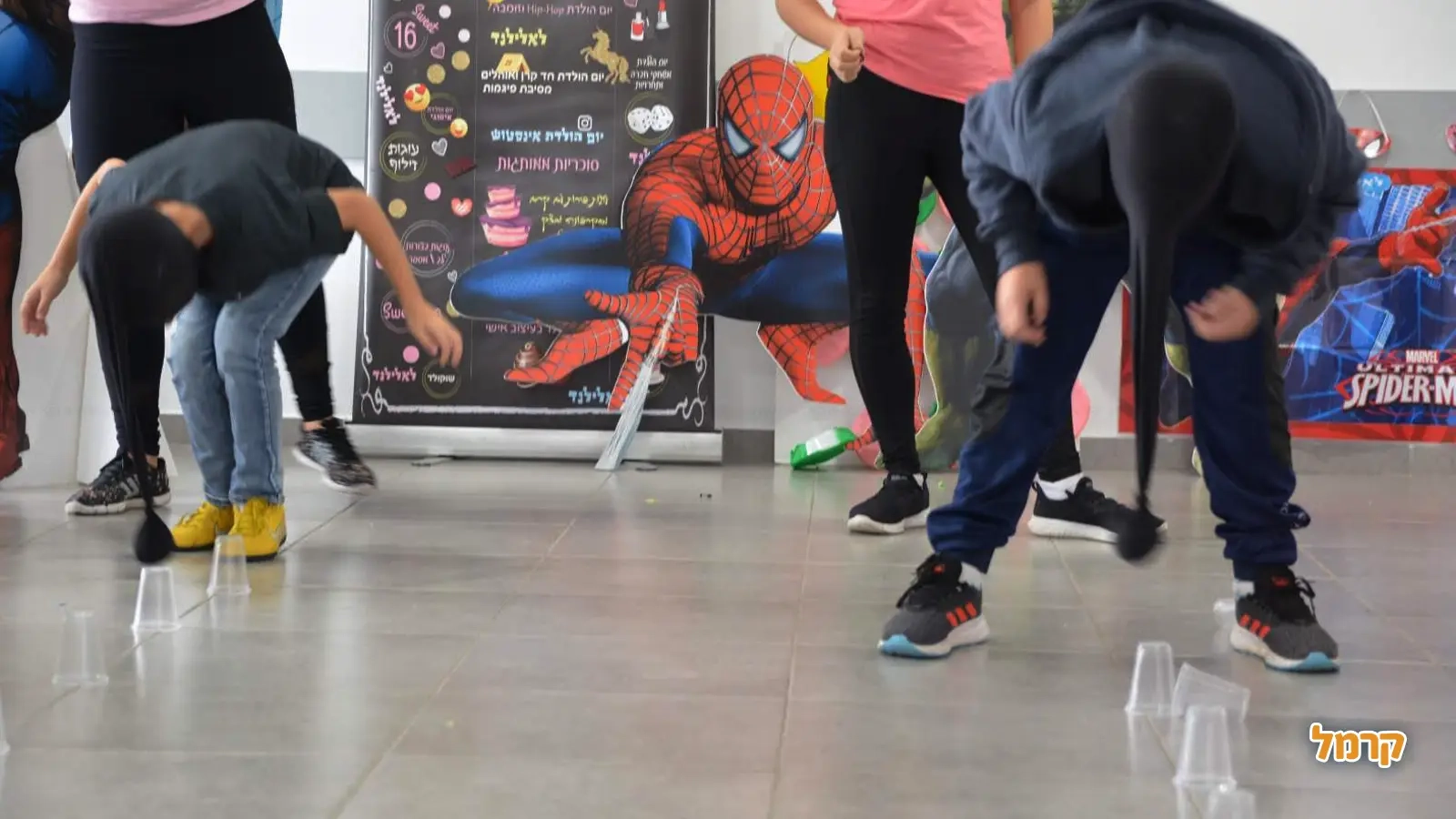 גיבורי העל של לאלילנד - 073-7583058