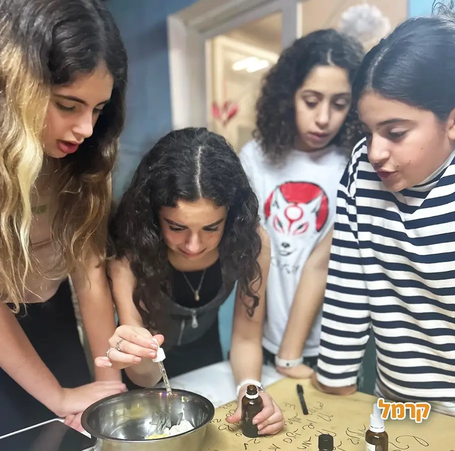 עדי נטורל ביוטי - סדנת טיפוח לבנות - 073-7025422