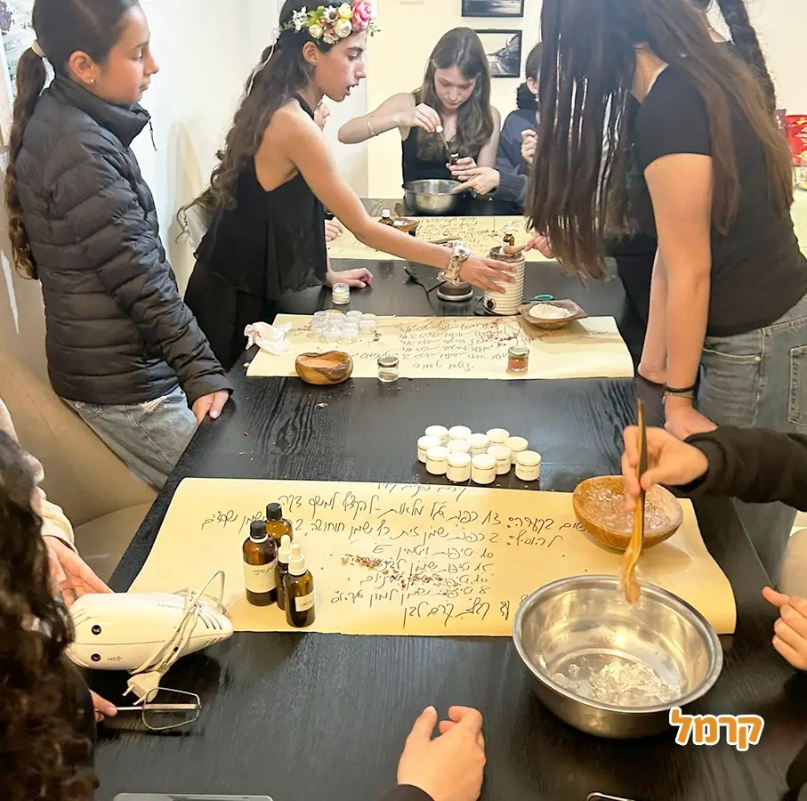 עדי נטורל ביוטי - סדנת טיפוח לבנות - 073-7025422