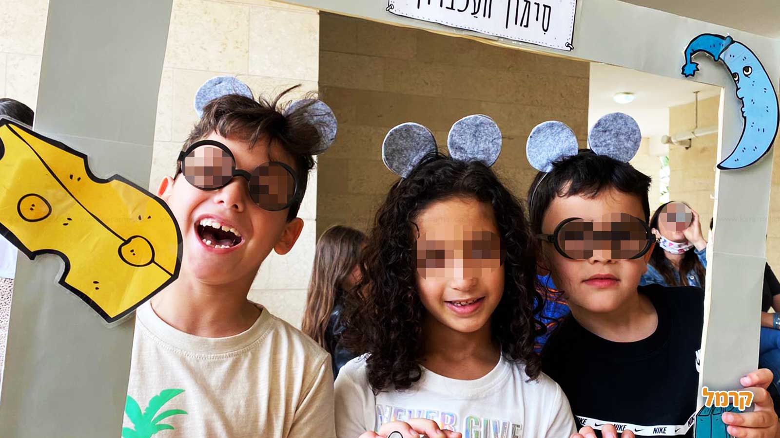סימון העכברון - חגיגה שעולה על הדמיון - 073-7590592