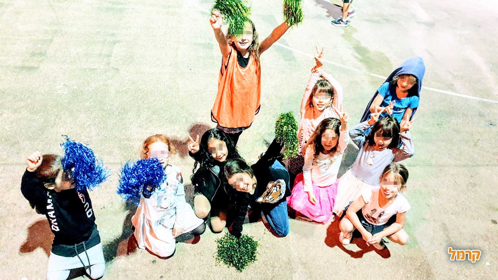 כדורגל עם שחקן מהליגה הלאומית - 073-7025439