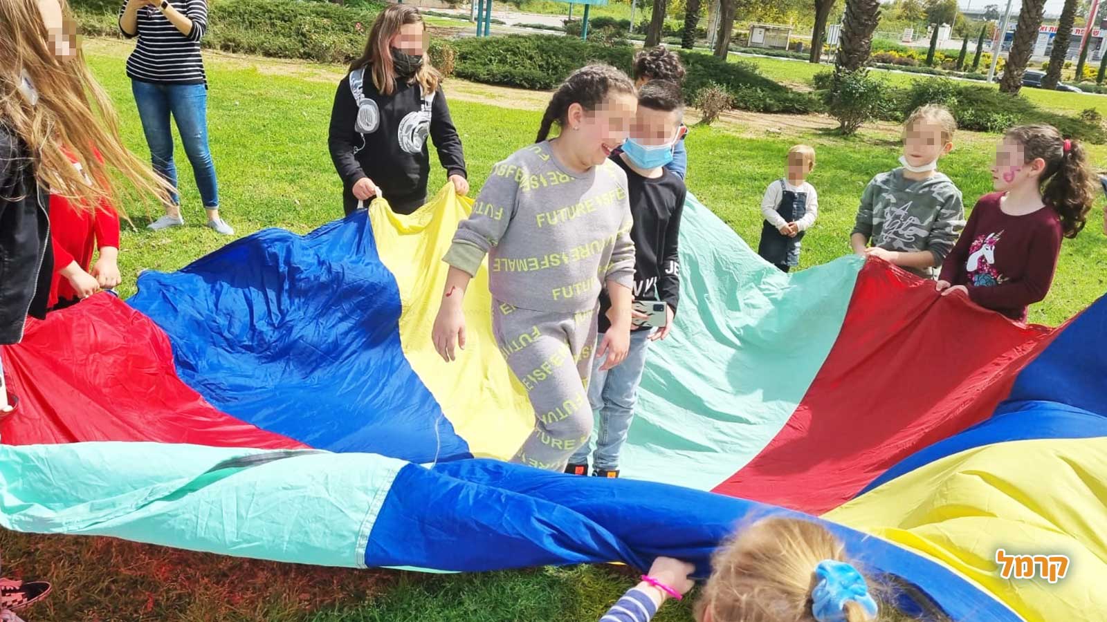 כדורגל עם שחקן מהליגה הלאומית - 073-7025439