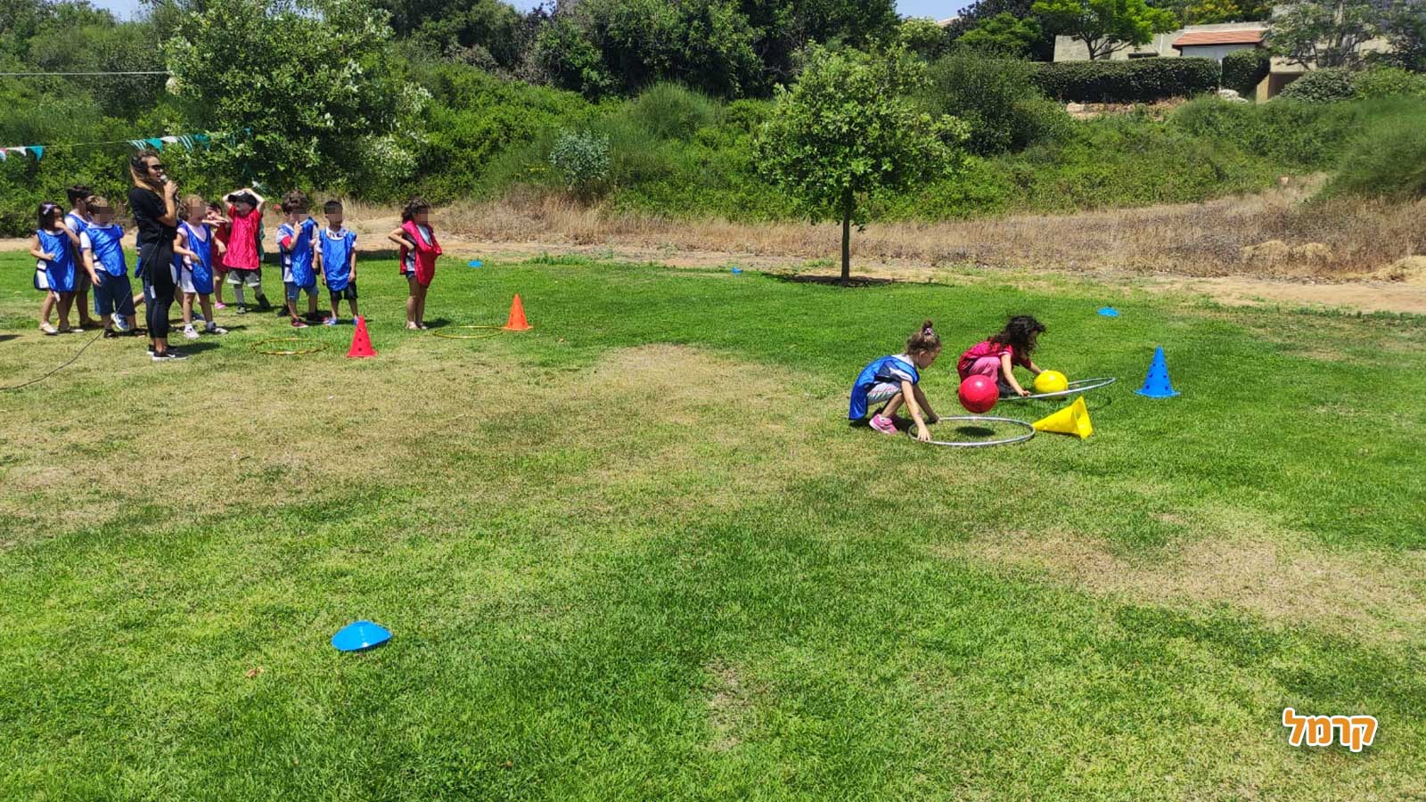 כדורגל עם שחקן מהליגה הלאומית - 073-7025439