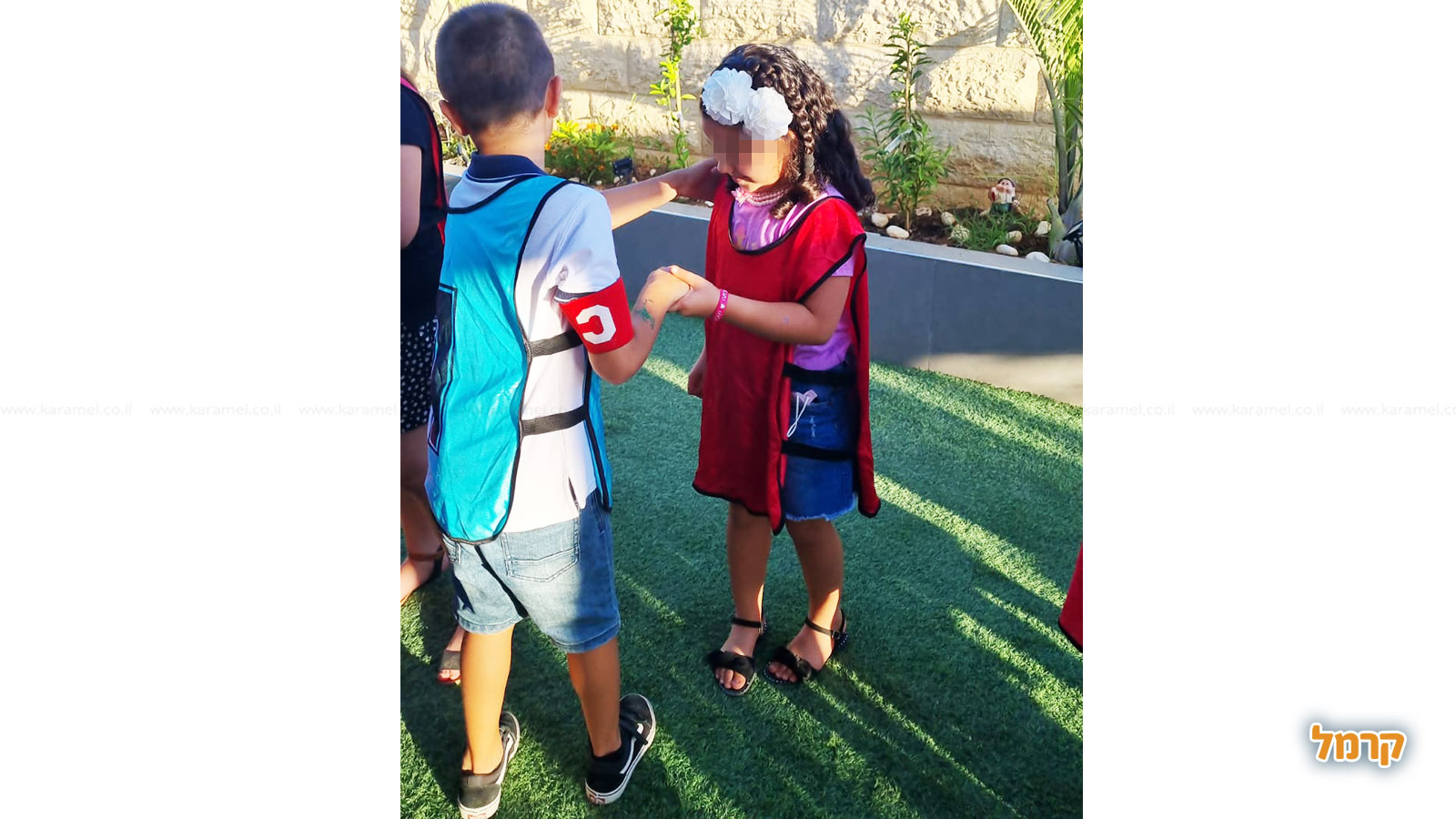 כדורגל עם שחקן מהליגה הלאומית - 073-7025439