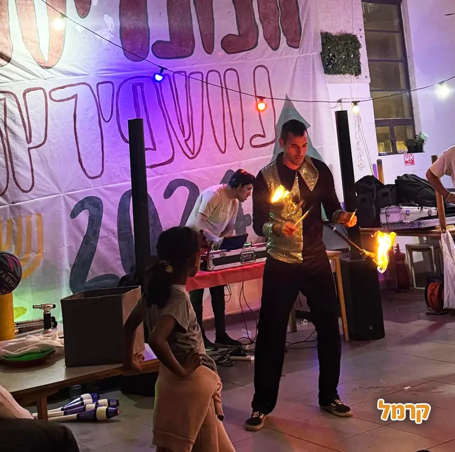 שמואל הלהטוטן - 073-7840285