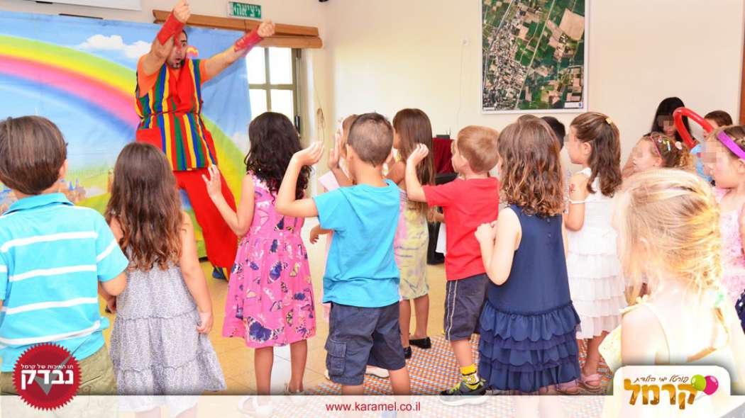 אננס וסומסום המקפיצים - 073-7597028