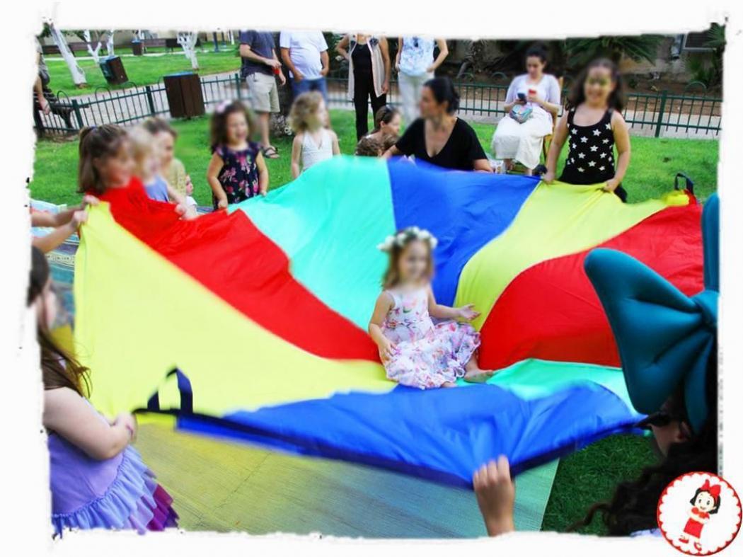 הילי וגילי חוגגות יומולדת - 1700-55-07-55