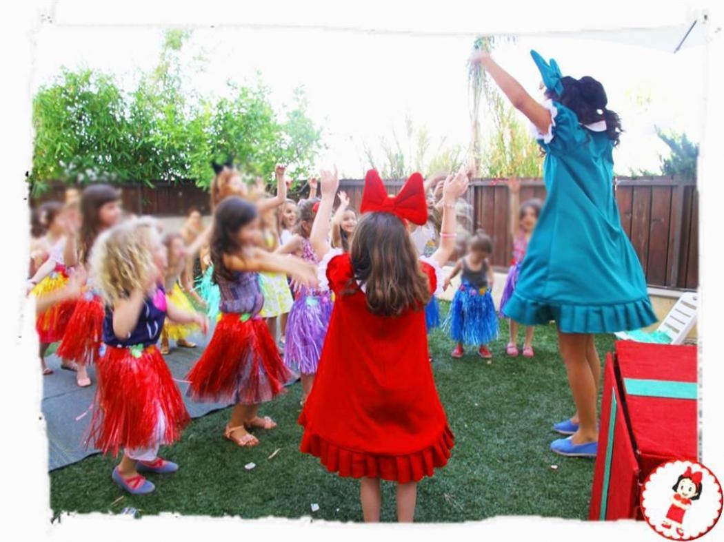 הילי וגילי חוגגות יומולדת - 1700-55-07-55