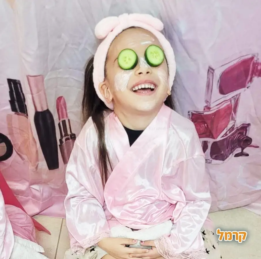 מסיבת ספא בקרנבל של נופרי - 073-7585452